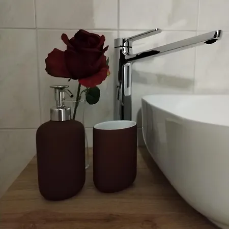 Un Balcone Sul أومغنا