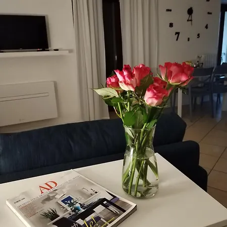 Un Balcone Sul Apartment