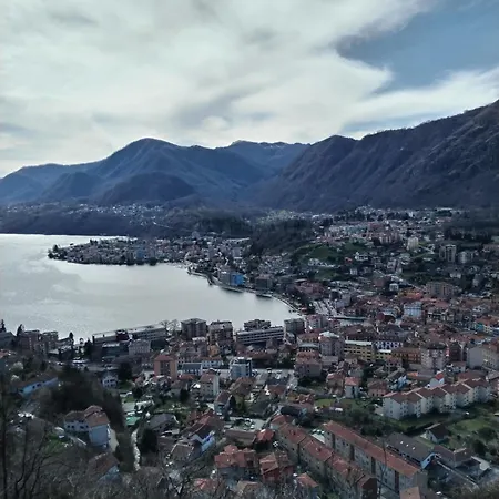 Un Balcone Sul شقة