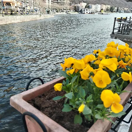 شقة Un Balcone Sul أومغنا