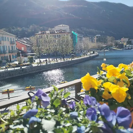 Un Balcone Sul *